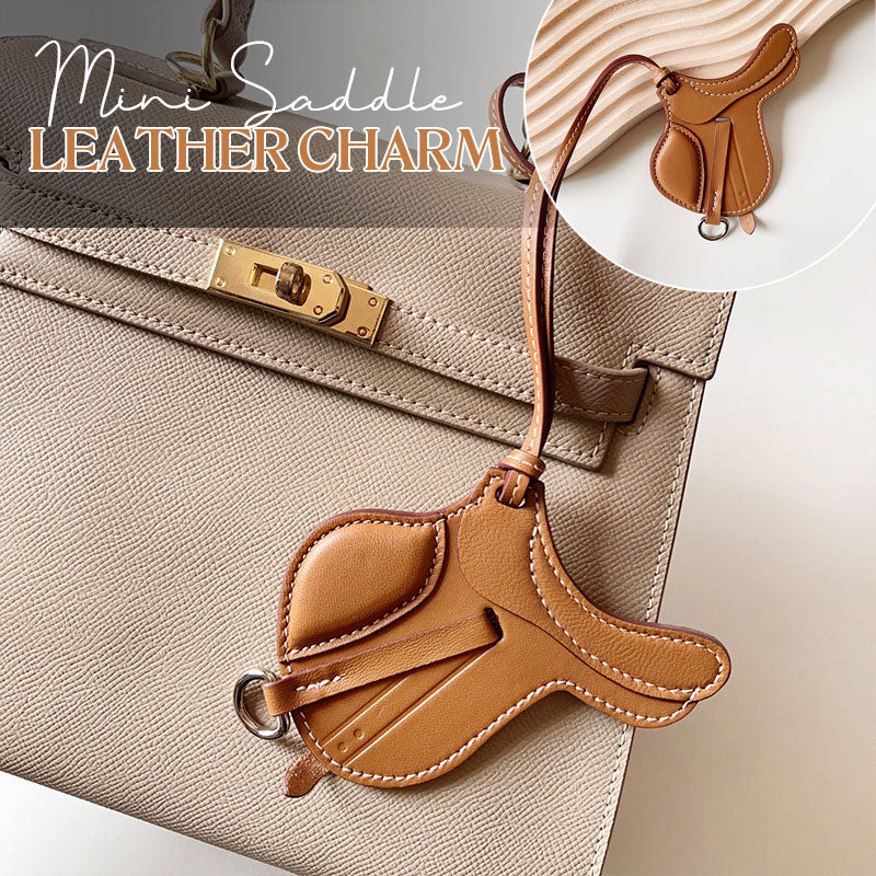 🌟 Mini Saddle Leather Charm – Bag Pendant & Car Mirror Accessory