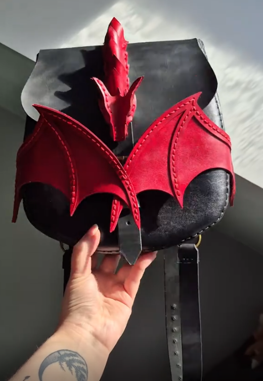 🐉Maaginen Lohikäärme Laukku