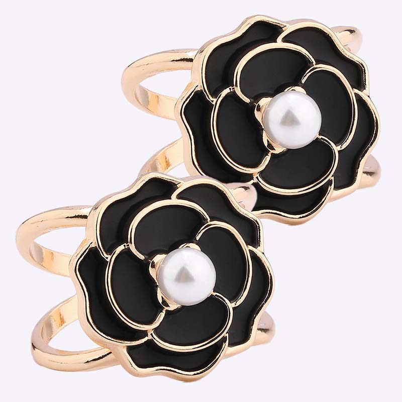 💕Osta 1 saat 1 ilmaiseksi🧣Yksinkertainen kolmiulotteinen huivi Cli