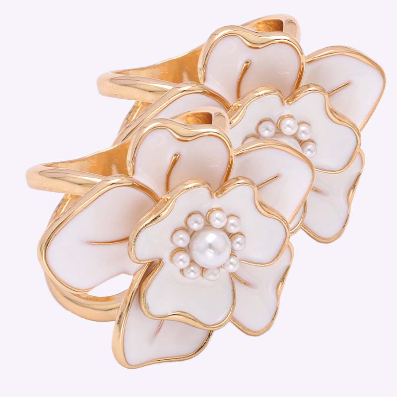 💕Osta 1 saat 1 ilmaiseksi🧣Yksinkertainen kolmiulotteinen huivi Cli