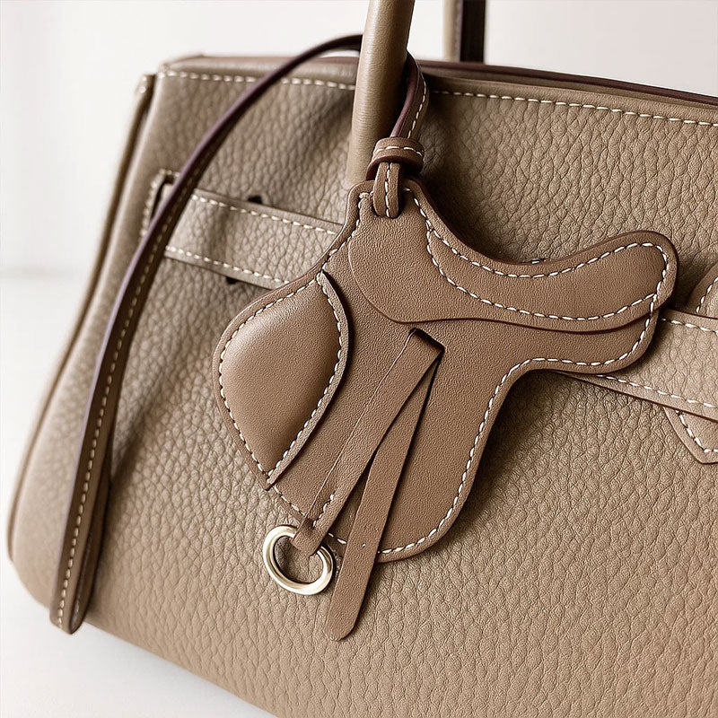 🌟 Mini Saddle Leather Charm – Bag Pendant & Car Mirror Accessory