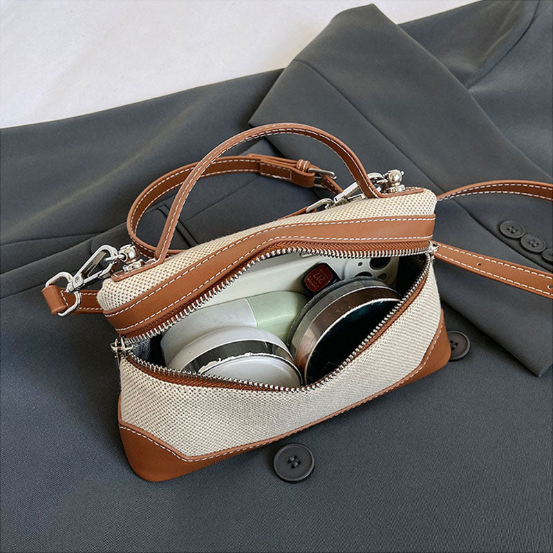 Retro kannettavan tietokoneen pieni neliö tapauksessa Cross Body